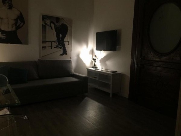 A I R Amore Apartment image 16